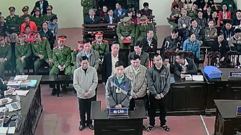 Bác sĩ Hoàng Công Lương cam kết có mặt tại phiên tòa vụ chạy thận làm chết 9 người