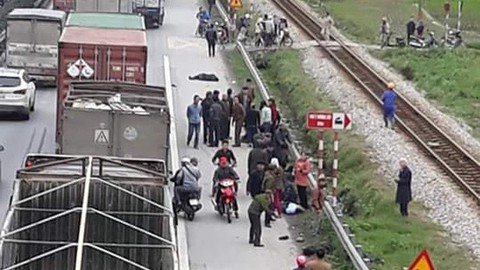 Xe tải tông đoàn người viếng nghĩa trang: Các nạn nhân là cán bộ mặt trận xã