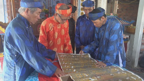 Phú Yên phát hiện 6 đạo sắc phong tại phường Phú Thạnh