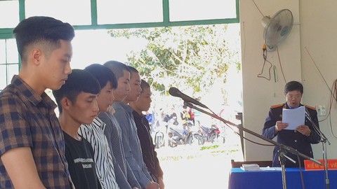 Giết người khi cổ vũ bóng đá, 2 bị cáo lãnh 30 năm tù