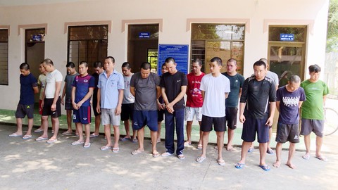 Bắt 18 người gây rối vì đánh nhau loạn xạ