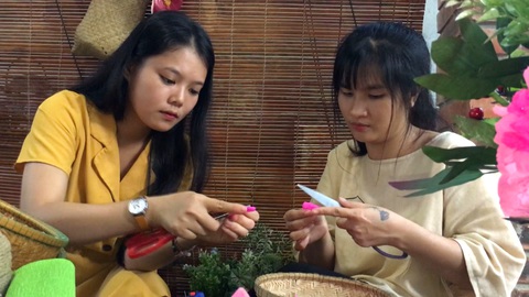 Góc nhìn trưa nay | Sự tử tế trong ngôi nhà hoa của cô gái 9X xứ Huế