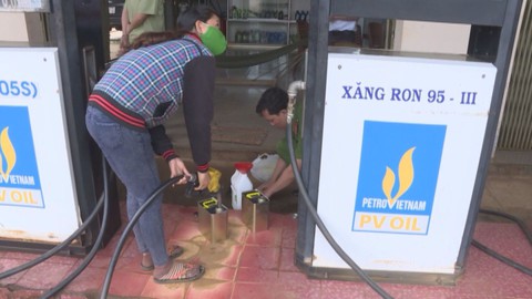 Một cây xăng bị phạt đến 150 triệu đồng vì bán xăng kém chất lượng