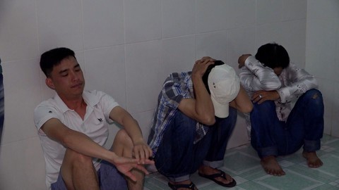 Đột kích nhà trọ, phát hiện 9 người sử dụng ma túy