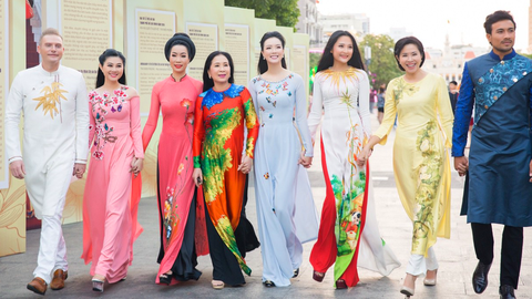 Các đại sứ Lễ hội Áo dài TP.HCM 2019 chia sẻ về áo dài Việt Nam