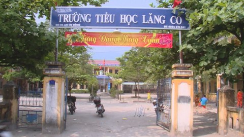Giả phụ huynh vào trường giật dây chuyền học sinh