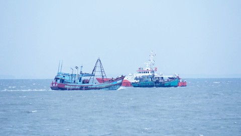 Kiên quyết ngăn chặn nạn ngư dân vi phạm đánh bắt vùng biển nước ngoài