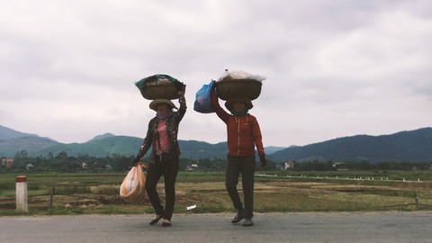 Rong ruổi cơm gà Lạc Sơn