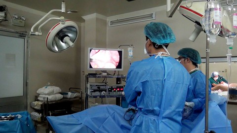Phẫu thuật nội soi giúp cô gái bị dị tật âm đạo có thể hạnh phúc khi lấy chồng