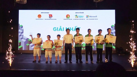 Chung kết Cuộc thi "Em yêu khoa học - Tài năng công nghệ nhí"