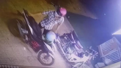 Cẩn trọng khi để xe ở cửa hàng tiện lợi