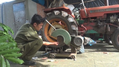 Bị điện giật khi đang cắt sắt, 2 người thương vong