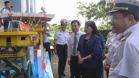 Phó Chủ tịch nước thăm Vùng 2 Hải quân