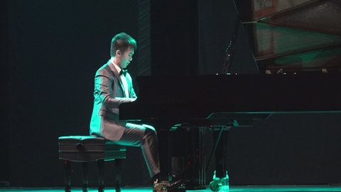 “Thần đồng piano 13 tuổi” Peter Leung trình diễn tại TP.HCM