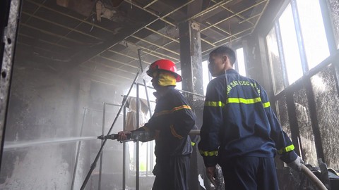 Cháy phim trường áo cưới thiệt hại hàng tỷ đồng