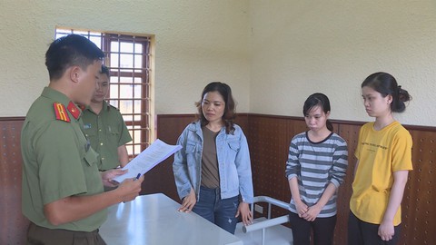 Khởi tố 3 người làm giả giấy khám sức khỏe
