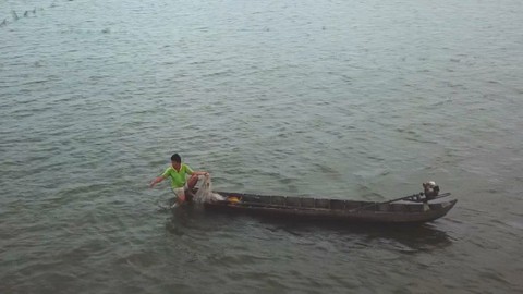 Lũ về trễ, sản vật mùa lũ thưa thớt