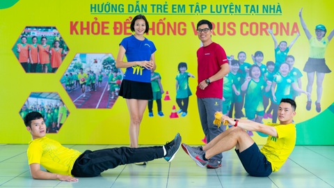 Bài 24: 'Khỏe để chống virus Corona" với bài tập cùng phụ huynh