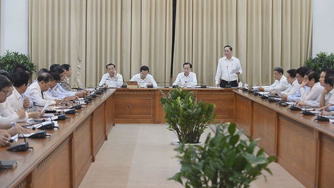 Đề xuất cho sinh viên y khoa sớm đi học lại để bổ sung vào lực lượng chống COVID-19 khi cần