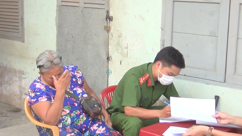 Video: Khởi tố 8 thanh niên mang mã tấu chém chết người tại phòng trọ