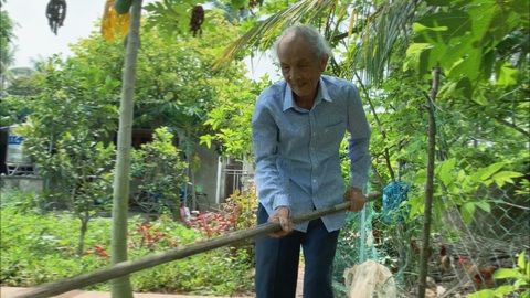 Góc nhìn trưa nay | Cụ ông 83 tuổi viết đơn xin không nhận tiền hỗ trợ từ dịch COVID-19
