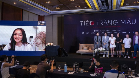 Họp báo phim “Tiệc trăng máu” trực tuyến vì cách ly