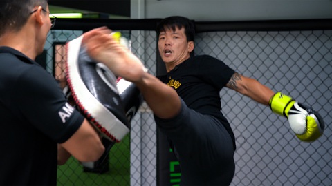 Bí quyết tập luyện hàng ngày của diễn viên phim hành động Peter Phạm