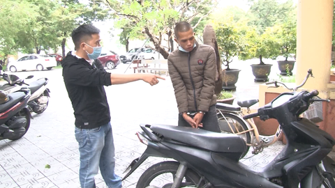 Video: Bắt nghi phạm trộm xe máy rồi thay đổi màu sơn từ đỏ sang đen
