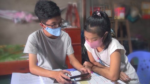 Góc nhìn trưa nay | Tiếp sức cho sinh viên nghèo bị ảnh hưởng bởi dịch COVID-19