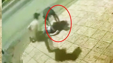 Video: Công an vào cuộc vụ nam thanh niên bị đổ nước sôi lên người ở Đắk Nông