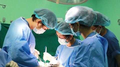 Vide: Điều trị u tử cung sai cách, cô gái mất cơ hội làm mẹ