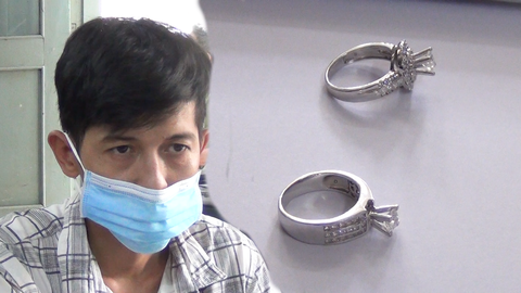Video: Bắt khẩn cấp nghi phạm trộm nhẫn kim cương, xe SH hơn 800 triệu đồng ở TP.HCM