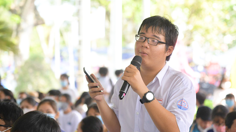 Video: ‘Cầu nối’ đưa thông tin nóng nhất, mới nhất đến với học sinh miền Tây