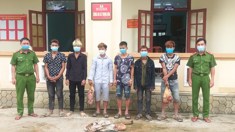 Video: 6 thanh niên trộm bò hàng xóm... làm mồi nhậu
