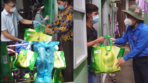 Tiếp tục hành trình trao “giỏ quà nghĩa tình” đến người dân TP.HCM