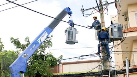 Video: Giảm 10-15% tiền điện trong 2 tháng cho người dân ở nơi giãn cách theo chỉ thị 16