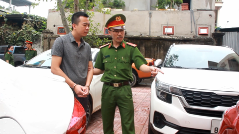 Video: 'Doanh nhân dỏm' thuê ô tô tự lái, làm giả giấy tờ mang xe đi bán