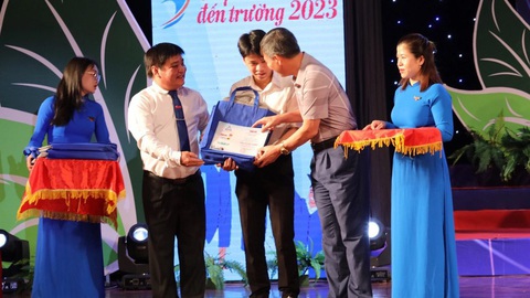 'Quả ngọt' qua 20 năm Tiếp sức đến trường