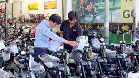 Hình ảnh diễn viên Quyền Linh được sử dụng quảng bá cho xe điện vi phạm