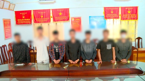 Video: Bắt nhóm thanh thiếu niên đánh người gây thương tích ở Khánh Hòa