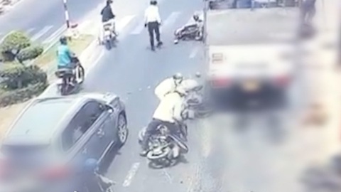 Video: Đã xác định nguyên nhân xe tải tông sáu xe máy đang dừng đèn đỏ trên quốc lộ 91