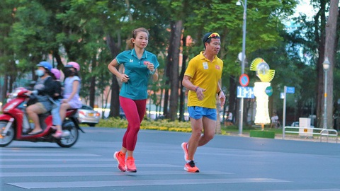 Video: Nguyễn Thị Oanh tập nhẹ ngay sau SEA Games 32