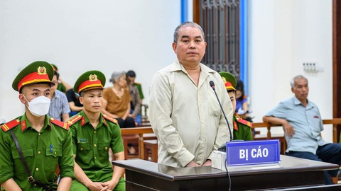 Lãnh án chung thân sau ba lần bị tuyên tử hình vì giết mẹ ruột