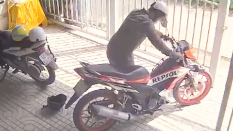 Nhóm người cắt khoá nhà trọ lấy trộm hai chiếc xe máy ở Bình Dương