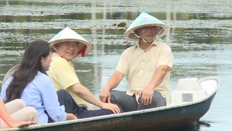 Một ngày trải nghiệm cảnh quan sông nước, rừng dược liệu của Tổng lãnh sự Hàn Quốc
