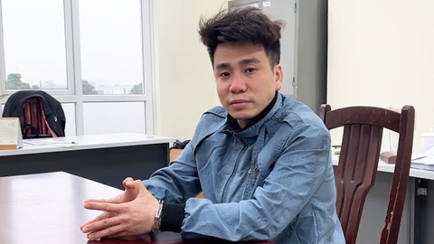 Tài xế ô tô cầm dao chém xe buýt ở Hà Nội bật khóc, bày tỏ ân hận