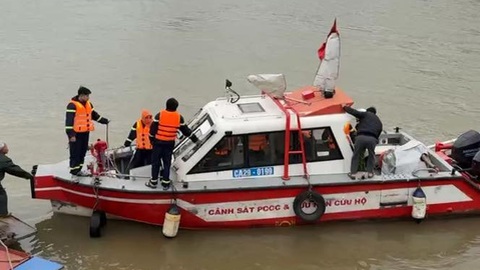 Vụ 4 đôi dép, thư tuyệt mệnh trên cầu ở Hà Nội: Tìm thấy 4 mẹ con đang chơi tại Vĩnh Phúc