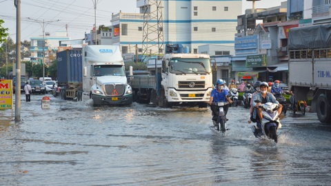 Triều cường lại gây ngập ở Mỹ Tho