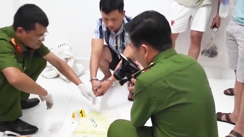 Bắt 3 thanh niên giấu hơn 5kg ma túy trong nhà để bán lẻ