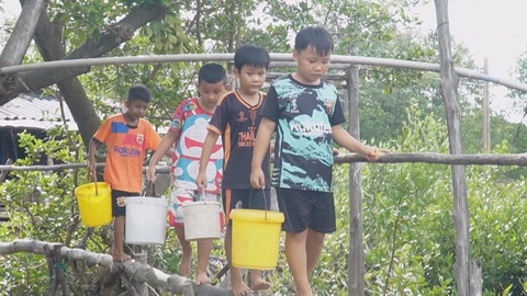 Góc nhìn trưa nay: Mùa hè của trẻ em ven rừng, ven biển